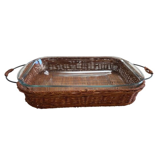 Glass Baking Dish With Brown Wicker Basket Handles 3 Qt Oven Microwave Safe Dura - Picture 1 of 6